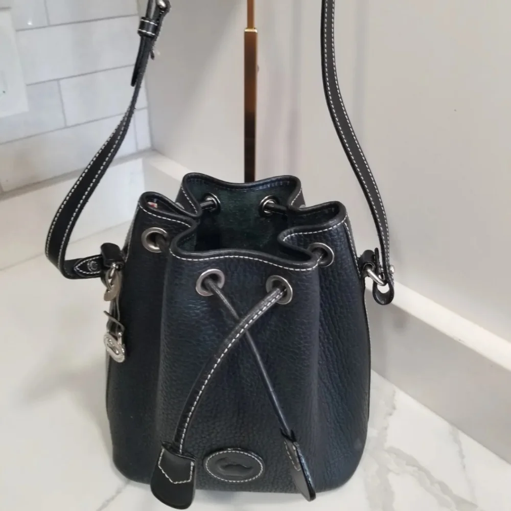 Sold! Vintage Dooney & Bourke Serena Black Pebbled Leather Drawstring Bucket Bag - Picture 7 of 9